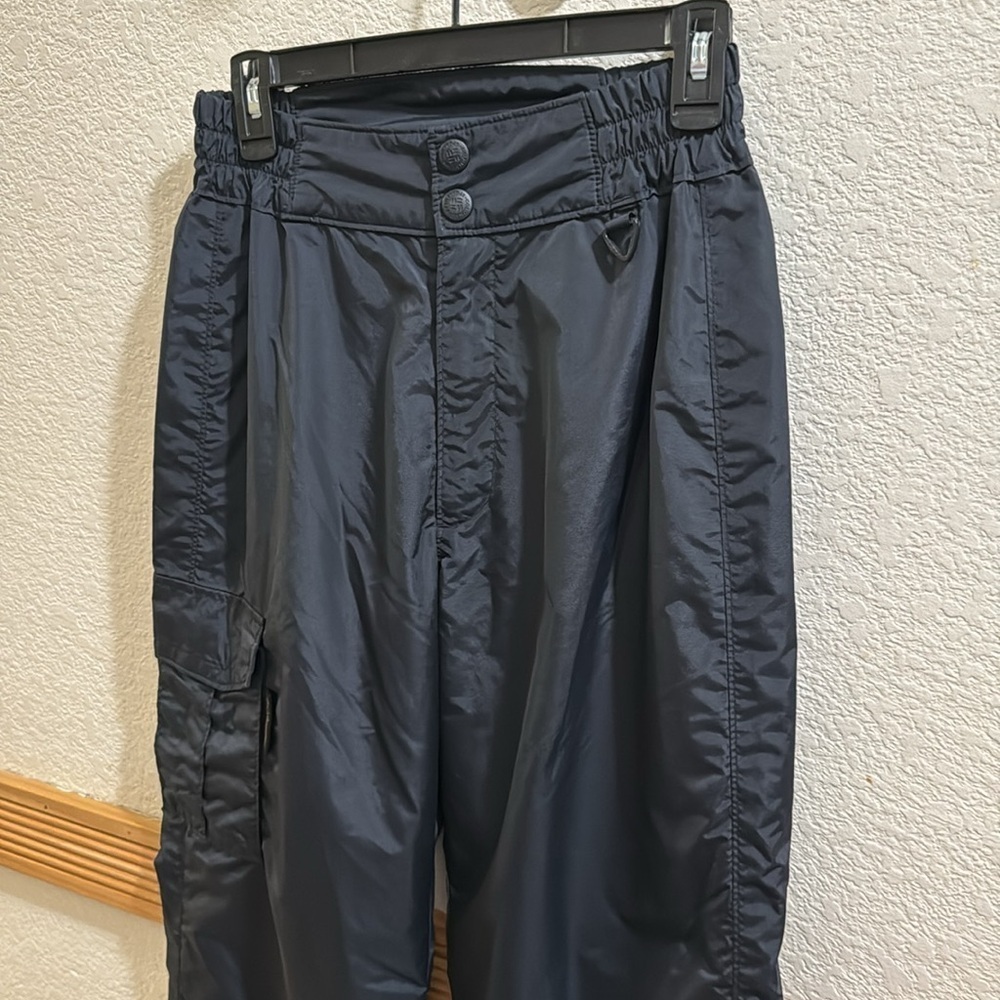 Columbia Sportswear Company black cargo pants size small!! - Picture 2 of 10